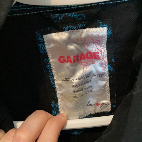 Black Jacket - Picture 3 of 5